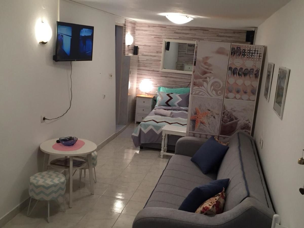 Апартаменты Green Peace Apartments with Swimming Pool Херцег-Нови