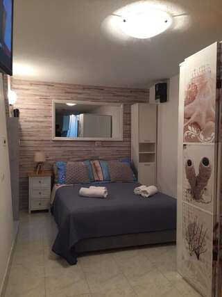 Апартаменты Green Peace Apartments with Swimming Pool Херцег-Нови Апартаменты-студио-5