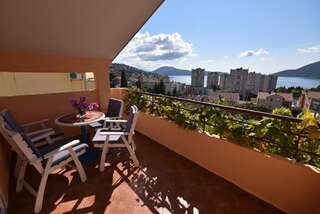 Апартаменты Green Peace Apartments with Swimming Pool Херцег-Нови Апартаменты с 1 спальней-10